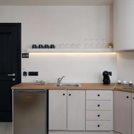 White Orchid Boutique 4*