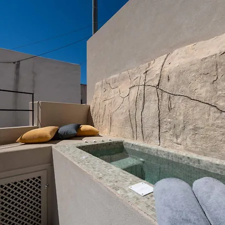 White Orchid Boutique Aparthotel Mesariá