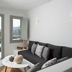 White Orchid Boutique 4* 메사리아
