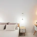 White Orchid Boutique 아파트호텔 4*