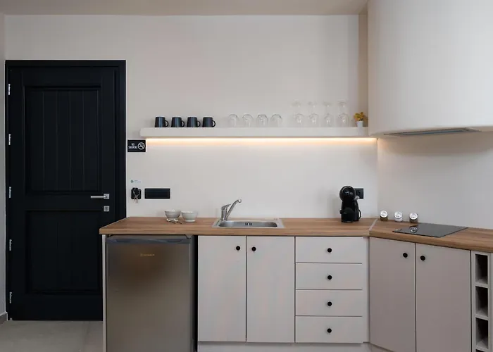 White Orchid Boutique 4*