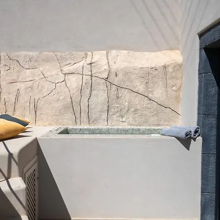 White Orchid Boutique Mesariá